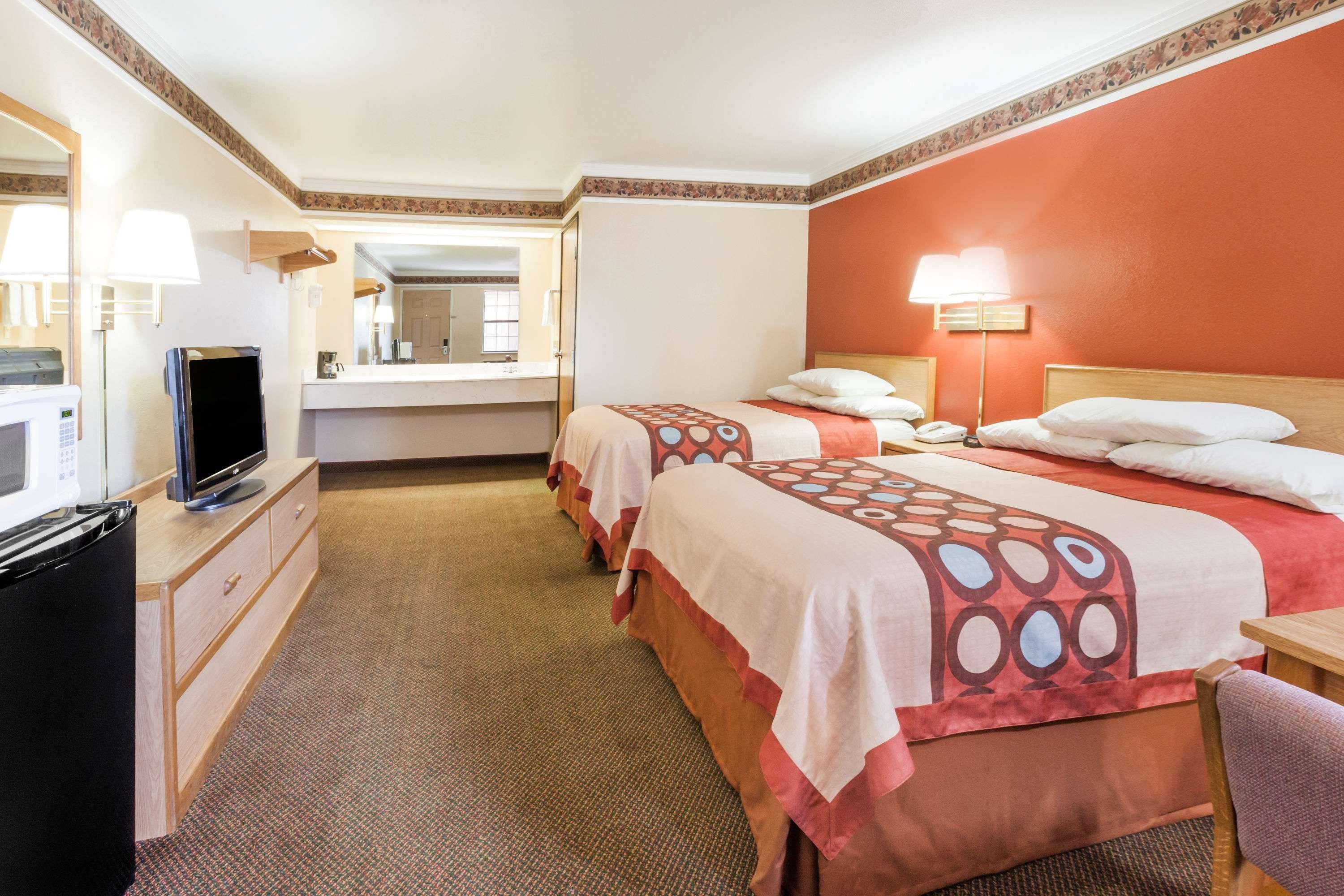 Super 8 By Wyndham Mount Vernon Extérieur photo
