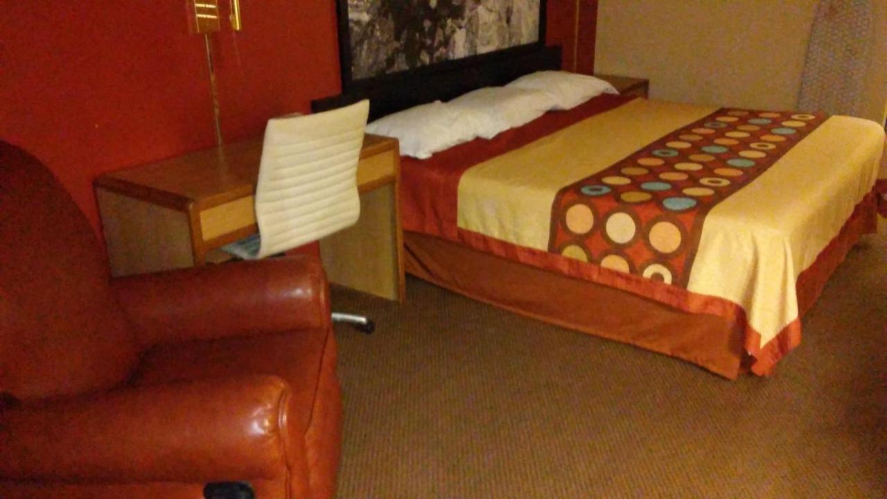Super 8 By Wyndham Mount Vernon Extérieur photo